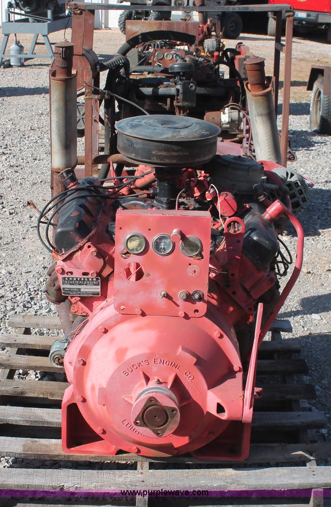 image for item AO9491 Chrysler HT-413-201 eight cylinder engine