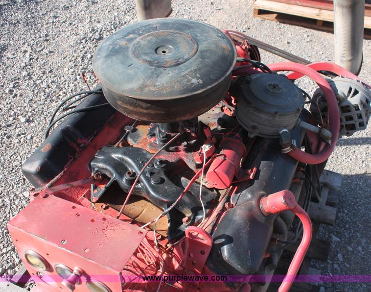 image for item AO9491 Chrysler HT-413-201 eight cylinder engine