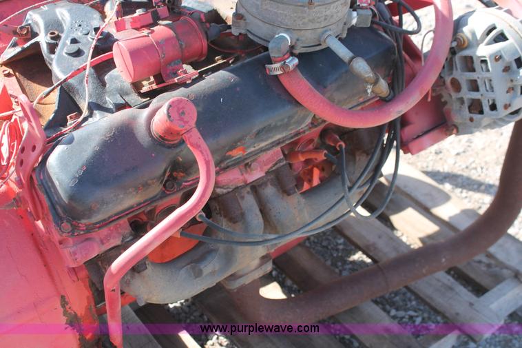 image for item AO9491 Chrysler HT-413-201 eight cylinder engine