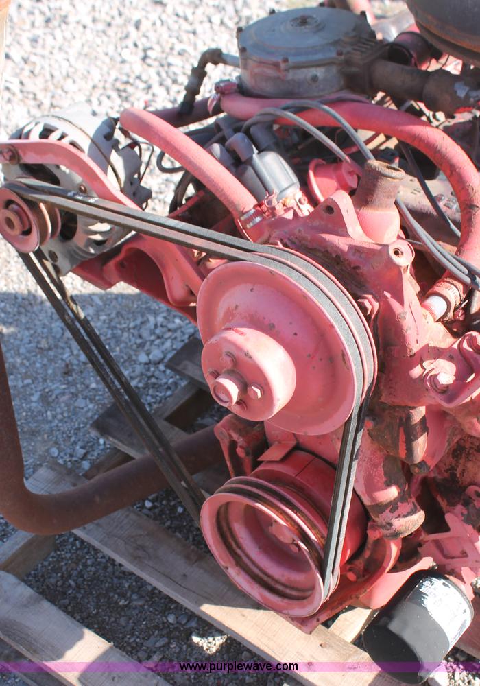 image for item AO9491 Chrysler HT-413-201 eight cylinder engine