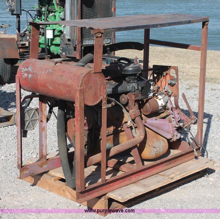 image for item AO9492 Chysler 225 six cylinder natural gas engine