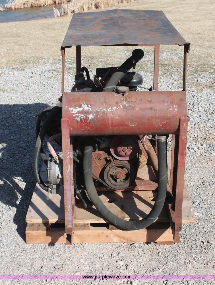 image for item AO9492 Chysler 225 six cylinder natural gas engine