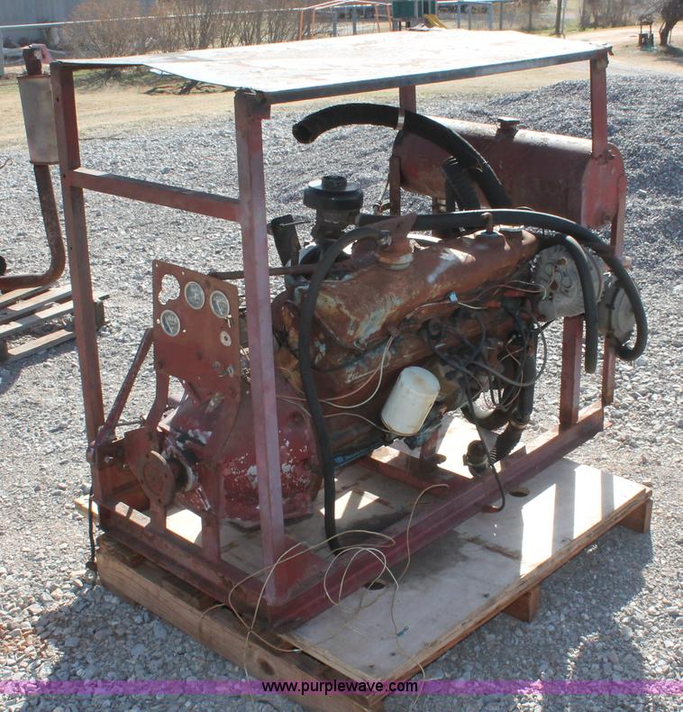 image for item AO9492 Chysler 225 six cylinder natural gas engine