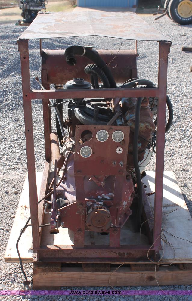 image for item AO9492 Chysler 225 six cylinder natural gas engine