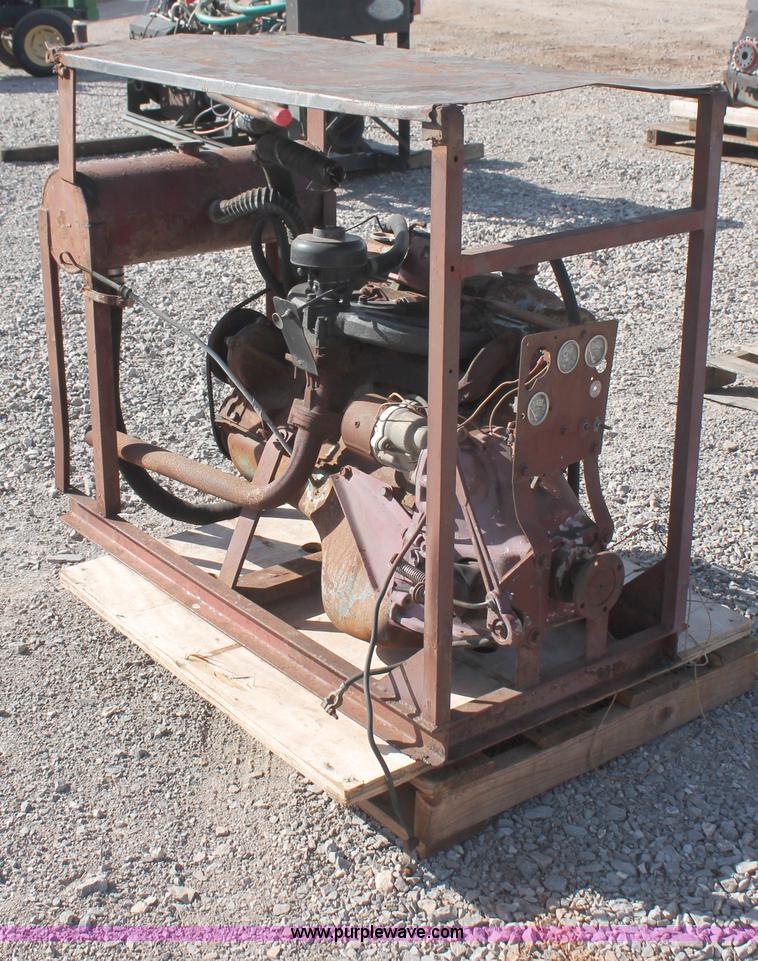 image for item AO9492 Chysler 225 six cylinder natural gas engine