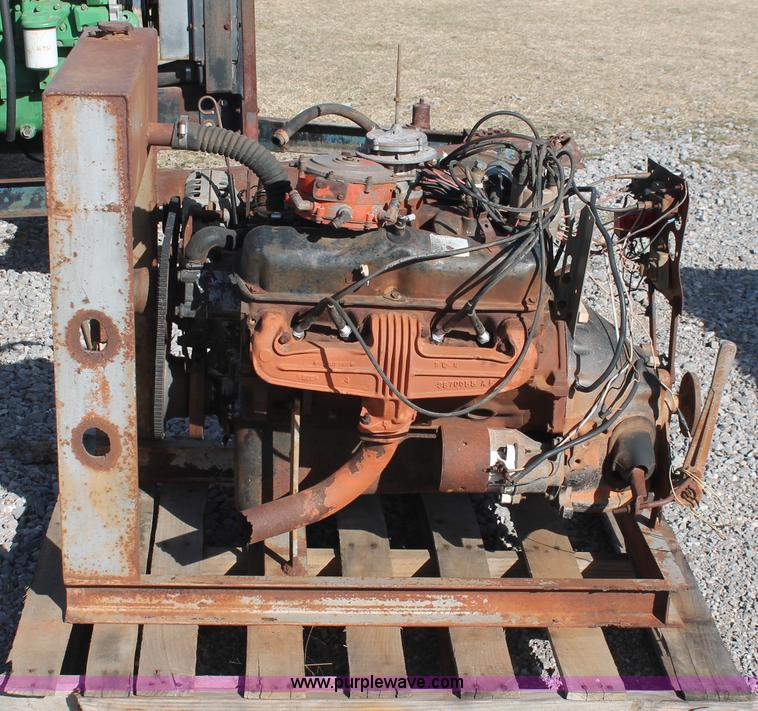 image for item AO9493 Chrysler LH318 eight cylinder industrial natural gas engine