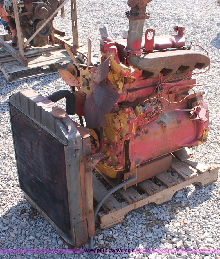 image for item AO9494 John Deere four cylinder diesel engine