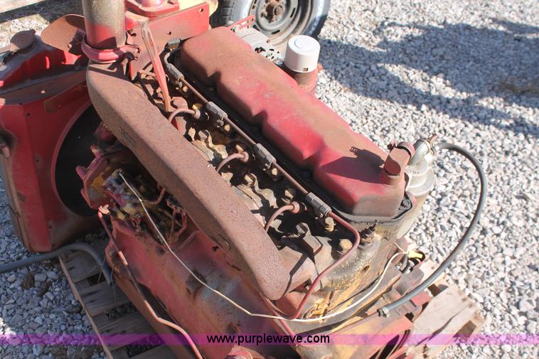 image for item AO9494 John Deere four cylinder diesel engine