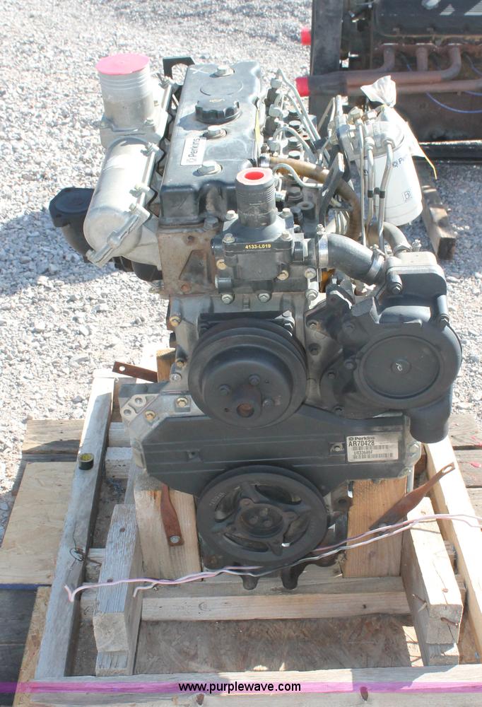 image for item AO9498 1999 Perkins 578773400 4.2L four cylinder diesel engine