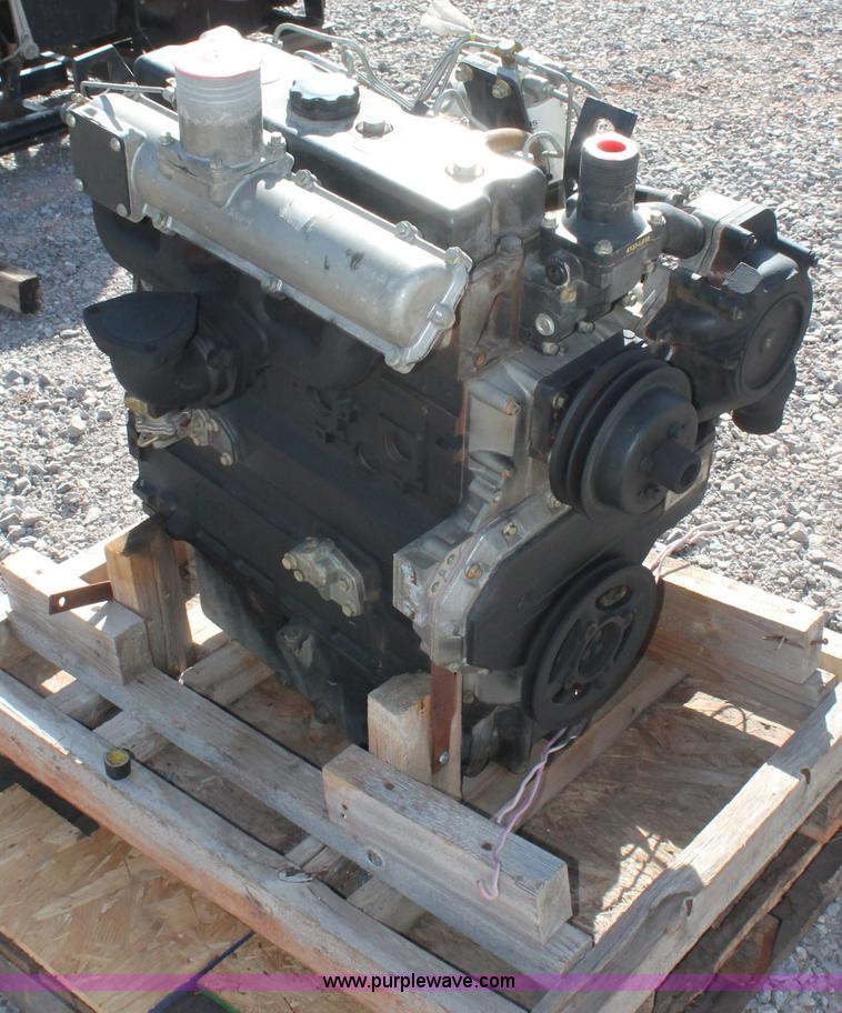 image for item AO9498 1999 Perkins 578773400 4.2L four cylinder diesel engine