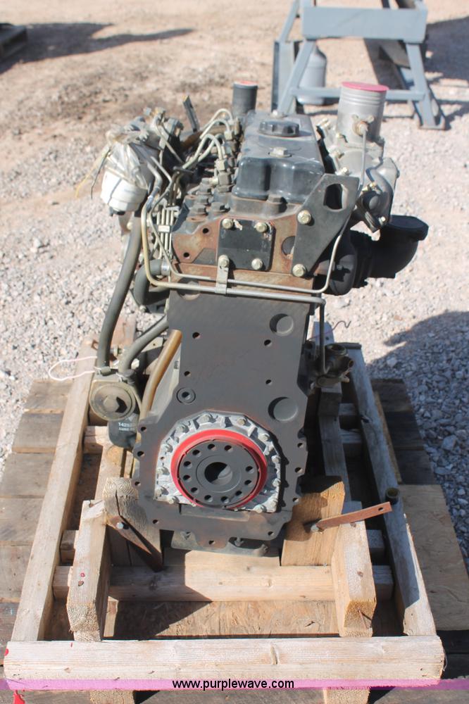 image for item AO9498 1999 Perkins 578773400 4.2L four cylinder diesel engine