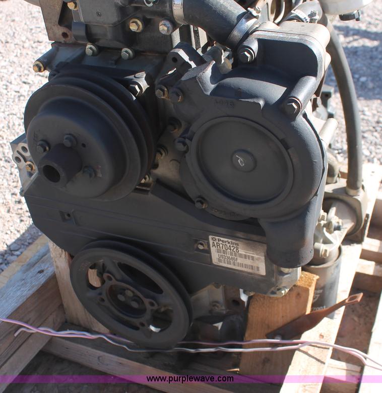 image for item AO9498 1999 Perkins 578773400 4.2L four cylinder diesel engine