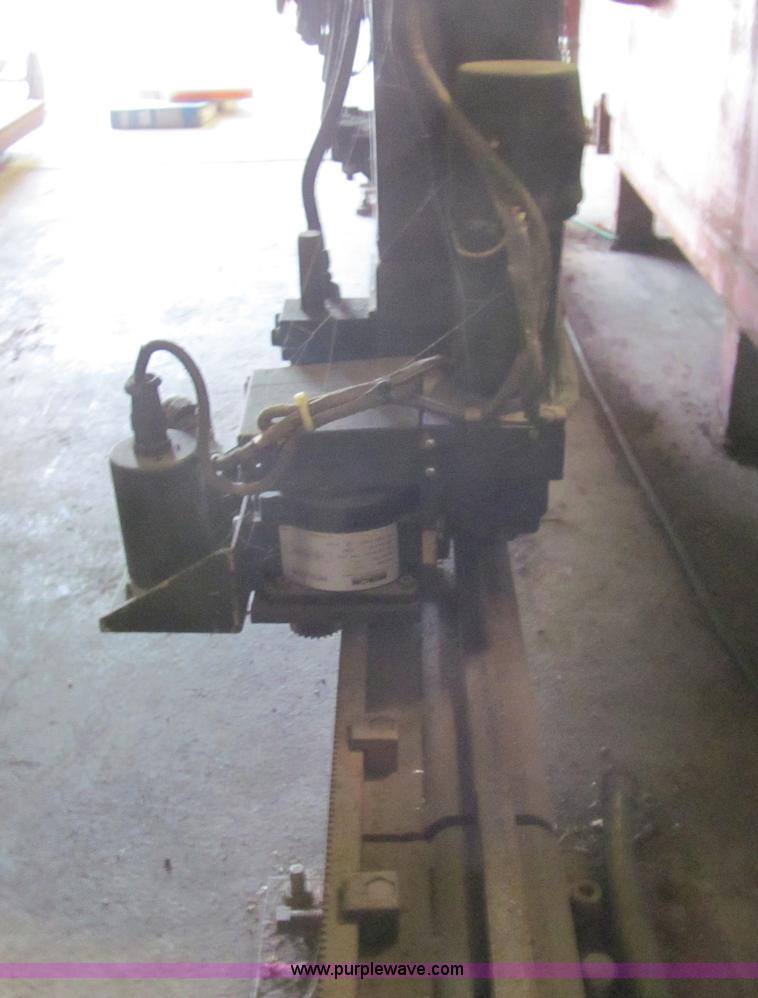 image for item AQ9922 1993 MG plasma cutting system