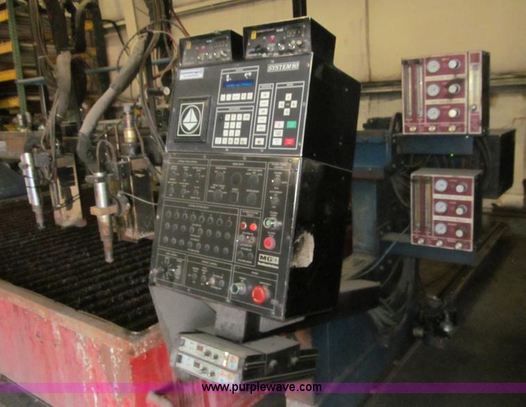 image for item AQ9922 1993 MG plasma cutting system