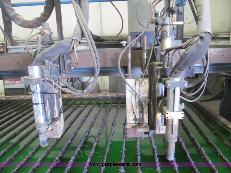 image for item AQ9922 1993 MG plasma cutting system