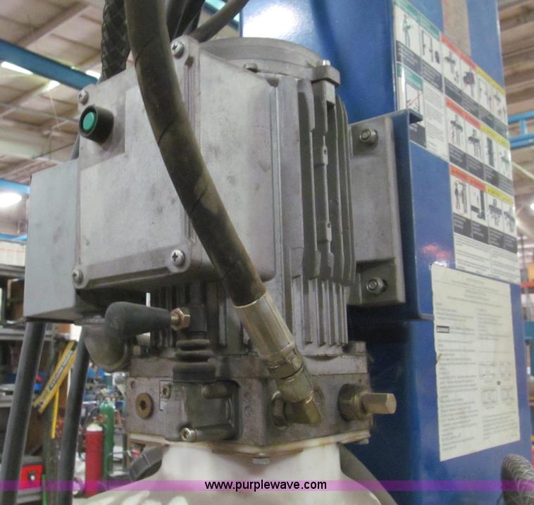 image for item AQ9923 Forward 10,000 lbs two post car lift