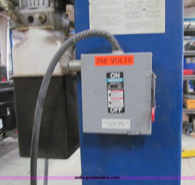 image for item AQ9923 Forward 10,000 lbs two post car lift