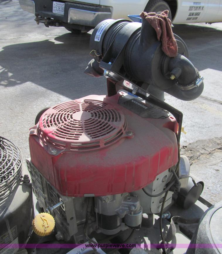 image for item AQ9930 Honda 24 HP gas engine