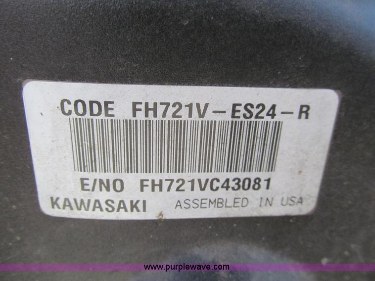 image for item AQ9931 Kawasaki 25 HP gas engine