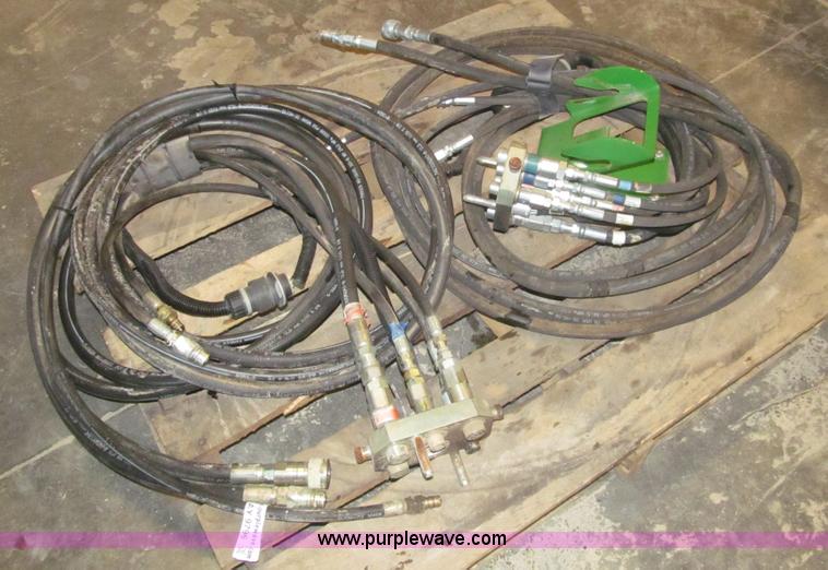 image for item AY9796 (2) quick attach hydraulic couplers