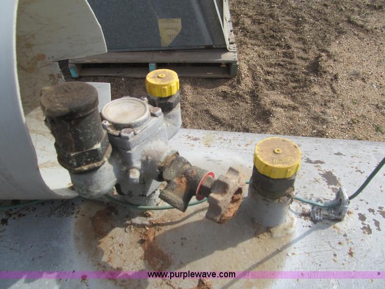 image for item AY9810 Propane tank