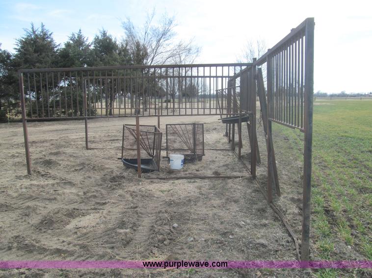 image for item AY9811 Steel box stalls