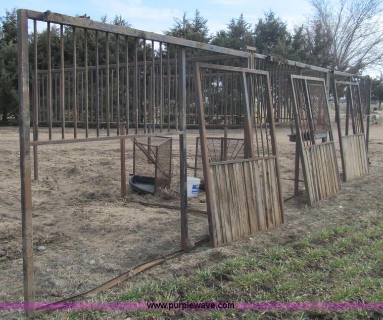 image for item AY9811 Steel box stalls