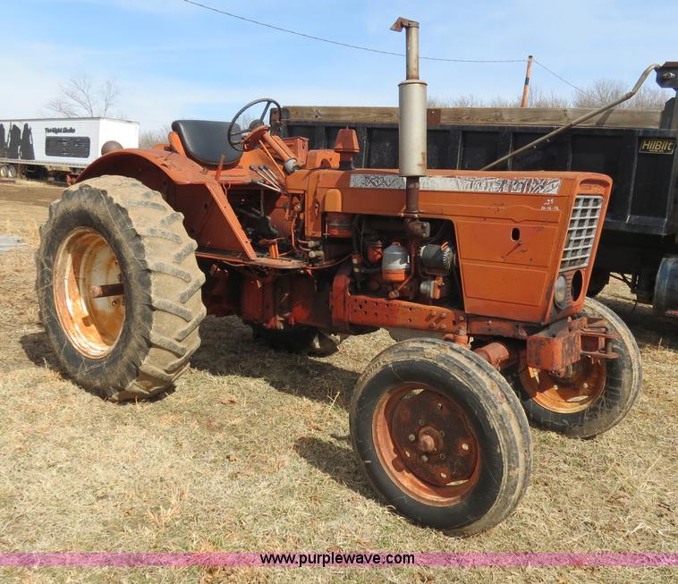 image for item B4878 1972 Belarus 520 tractor