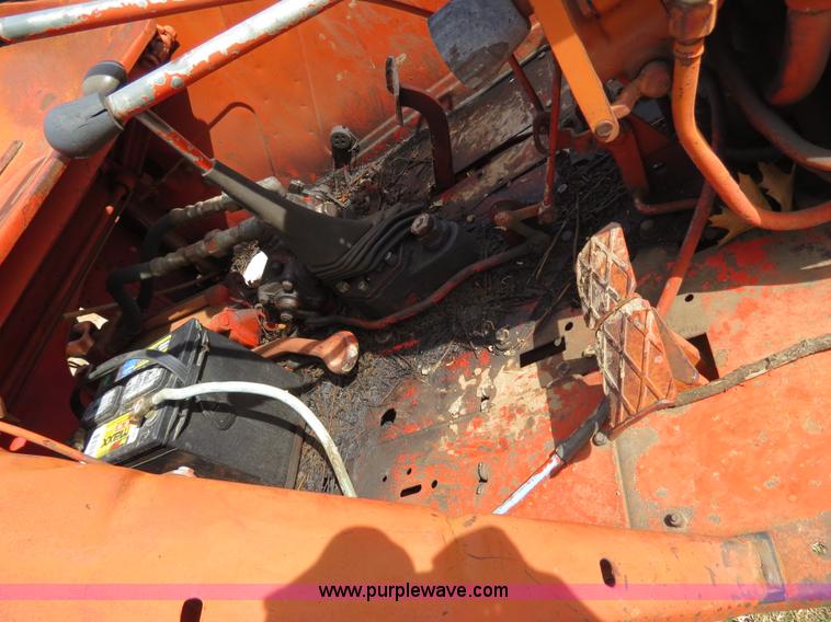 image for item B4878 1972 Belarus 520 tractor