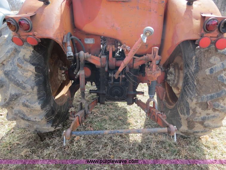 image for item B4878 1972 Belarus 520 tractor