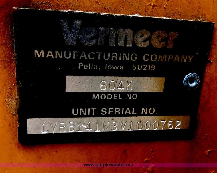 image for item B4884 1997 Vermeer 604K round baler