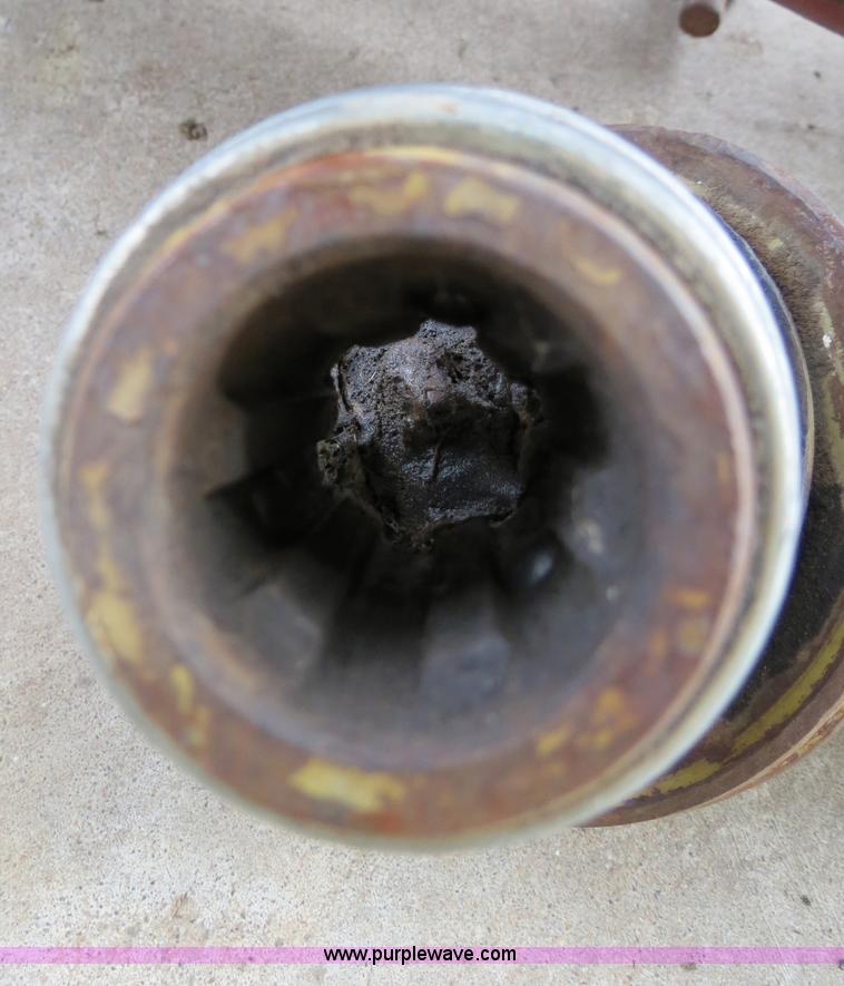 image for item B4884 1997 Vermeer 604K round baler