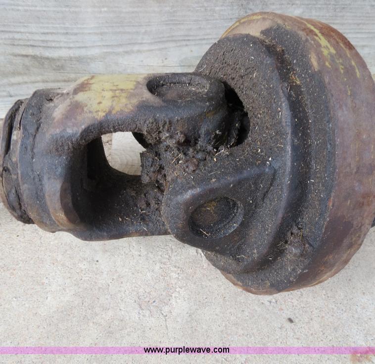 image for item B4884 1997 Vermeer 604K round baler