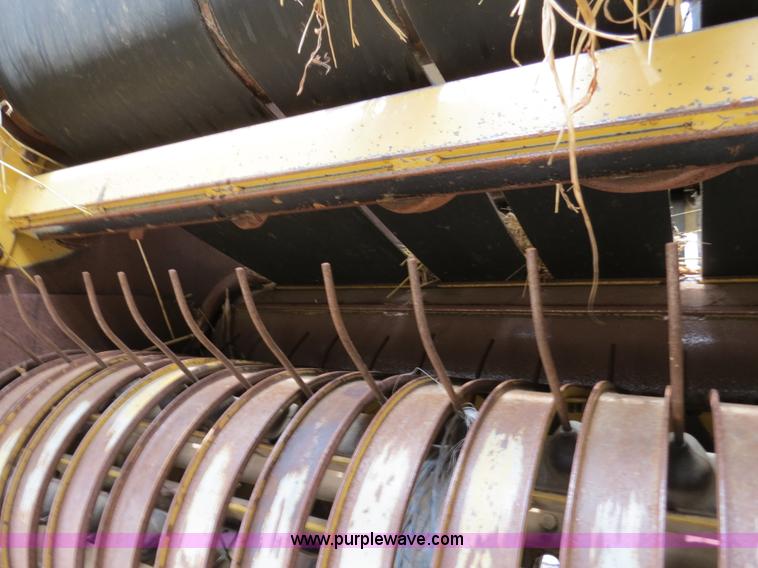 image for item B4884 1997 Vermeer 604K round baler