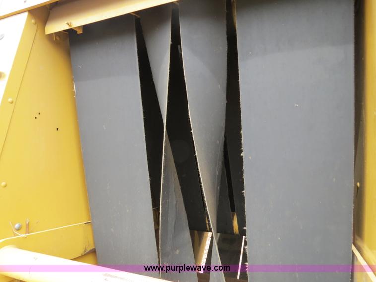 image for item B4884 1997 Vermeer 604K round baler