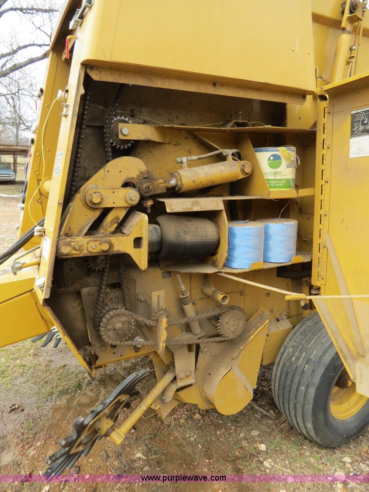 image for item B4884 1997 Vermeer 604K round baler