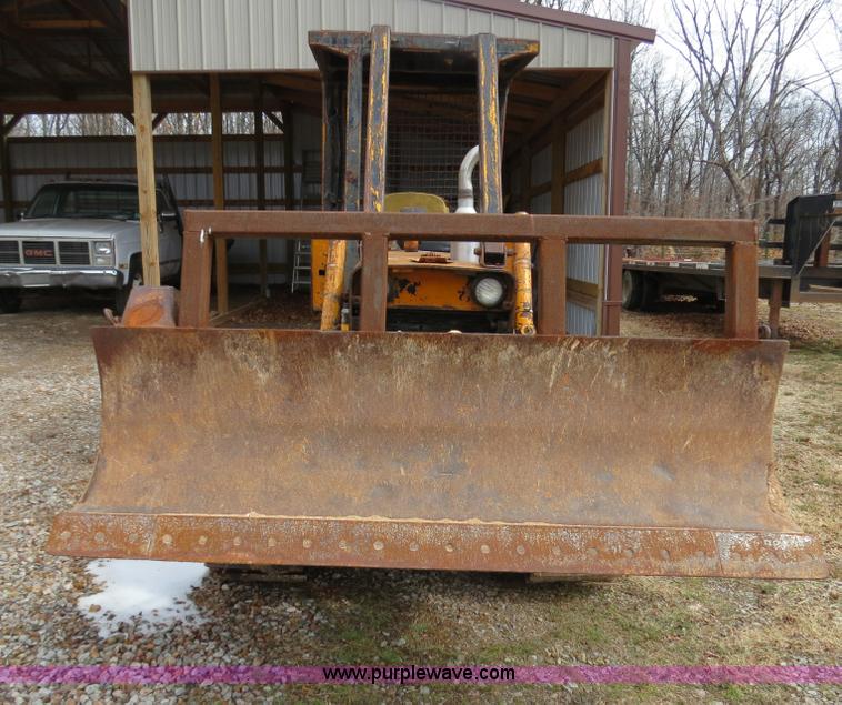 image for item B4885 Case 450 dozer