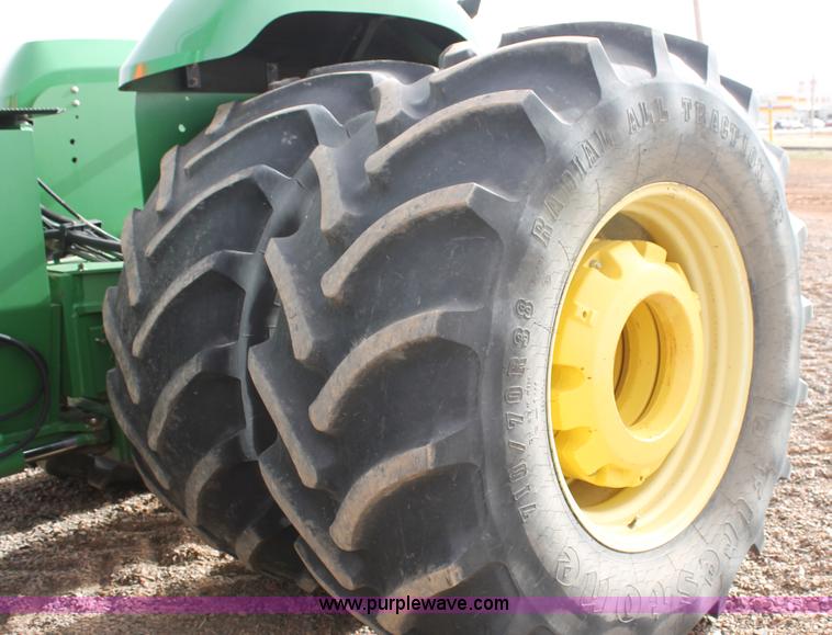 image for item C3772 2001 John Deere 9300 4WD tractor