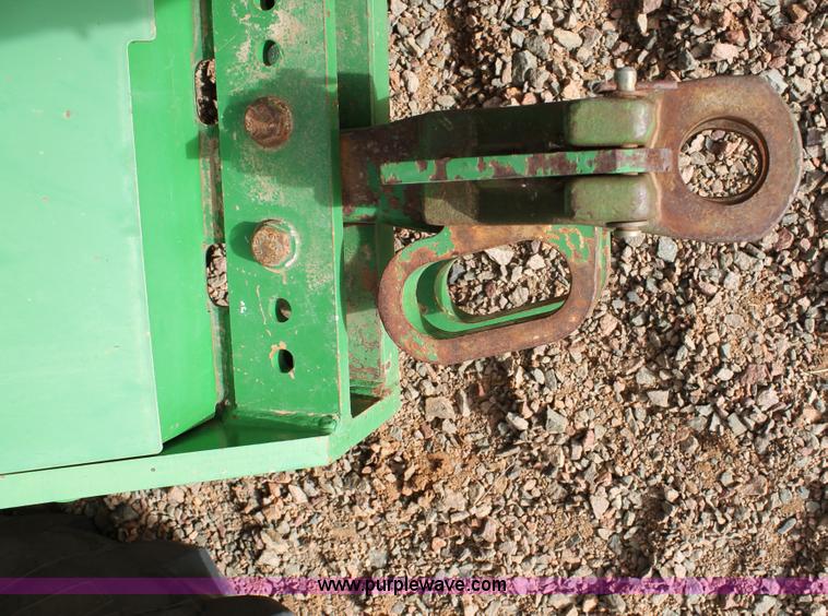 image for item C3772 2001 John Deere 9300 4WD tractor