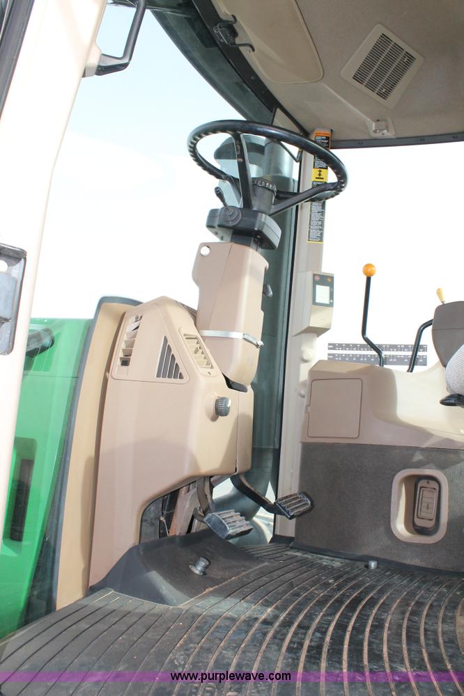 image for item C3772 2001 John Deere 9300 4WD tractor