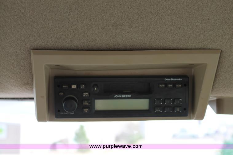 image for item C3772 2001 John Deere 9300 4WD tractor