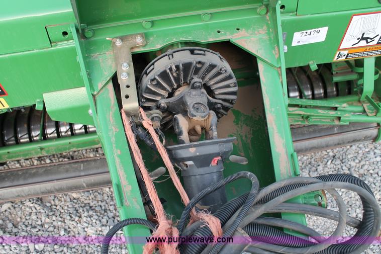 image for item C3776 2011 John Deere 568 round baler