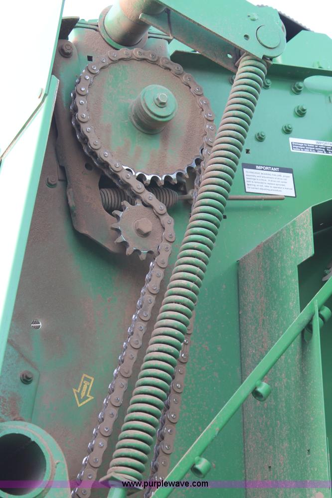 image for item C3776 2011 John Deere 568 round baler