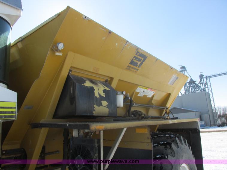 image for item E5285 1991 Ag-Chem TerraGator 1803 dry spreader