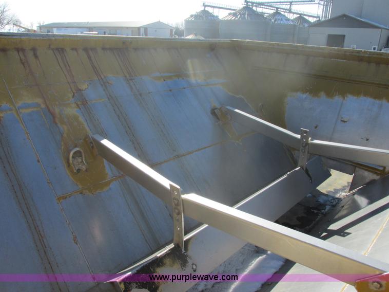 image for item E5285 1991 Ag-Chem TerraGator 1803 dry spreader