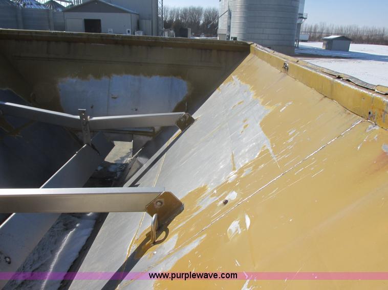 image for item E5285 1991 Ag-Chem TerraGator 1803 dry spreader