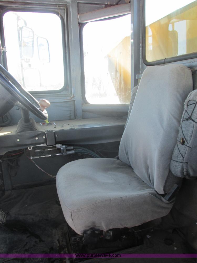 image for item E5285 1991 Ag-Chem TerraGator 1803 dry spreader