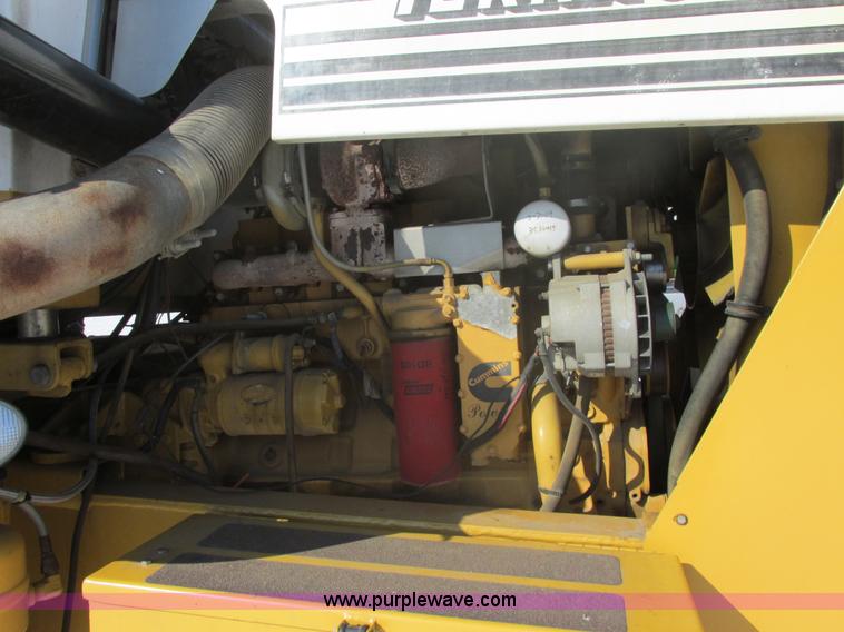 image for item E5285 1991 Ag-Chem TerraGator 1803 dry spreader