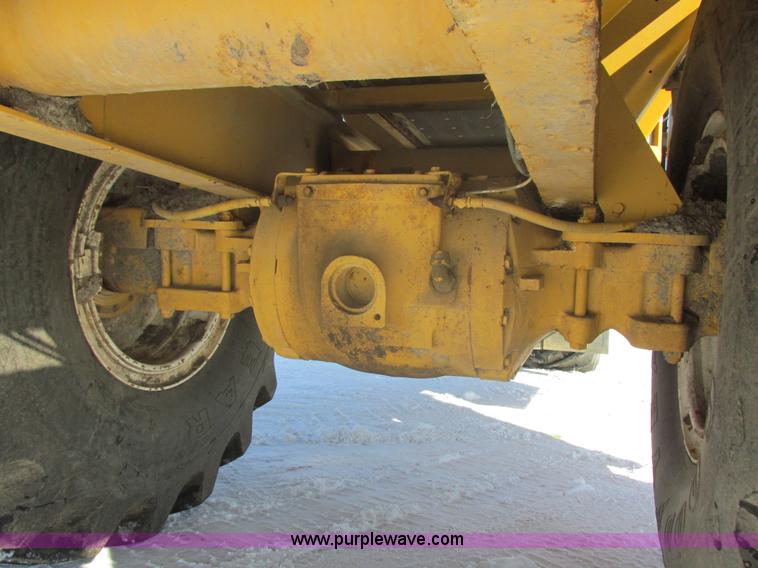 image for item E5285 1991 Ag-Chem TerraGator 1803 dry spreader