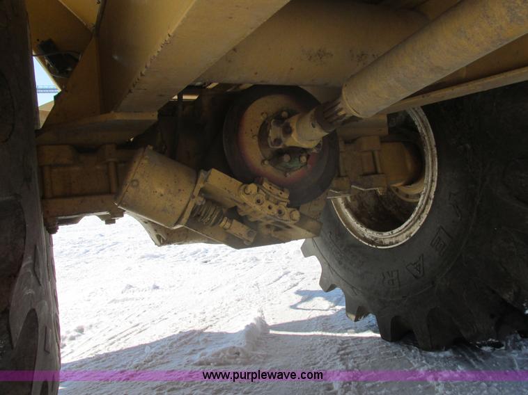 image for item E5285 1991 Ag-Chem TerraGator 1803 dry spreader